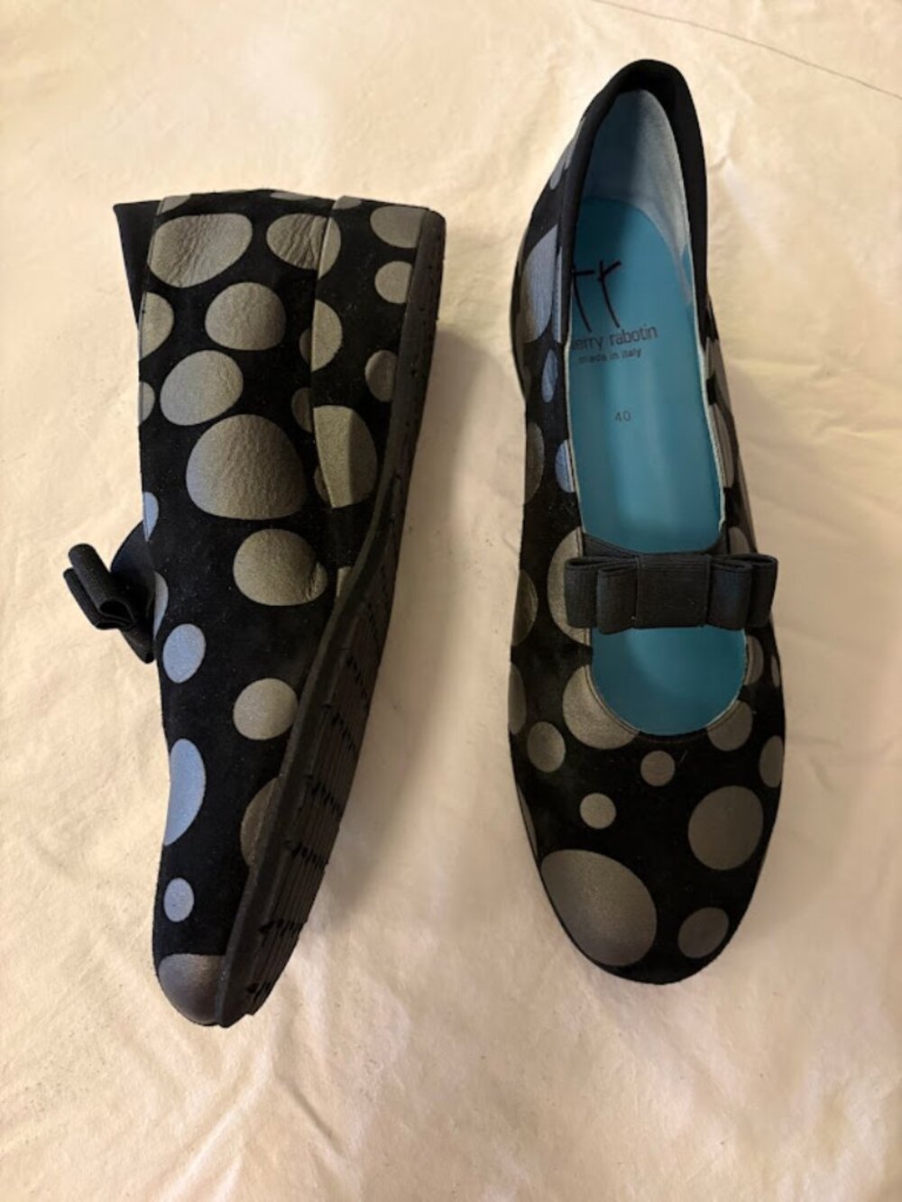 Thierry Rabotin black and silver polka dot wedge heel shoes. European size 40. - Picture 2 of 4